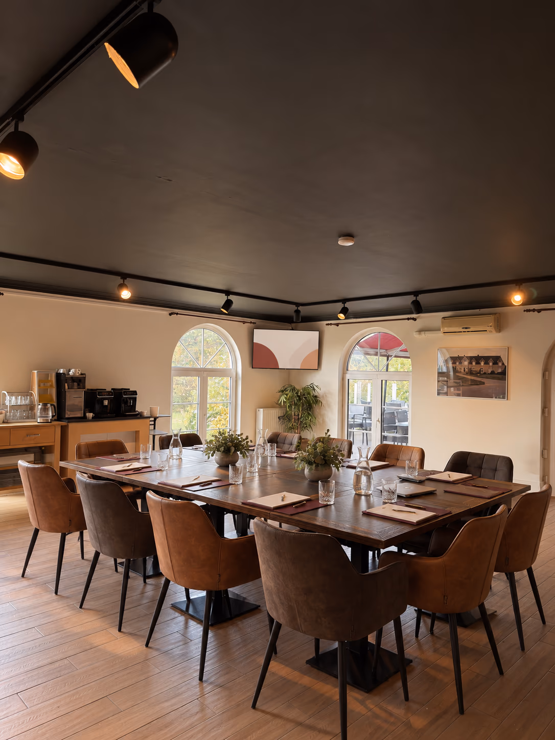 De La Brava zaal ingericht voor een vergadering